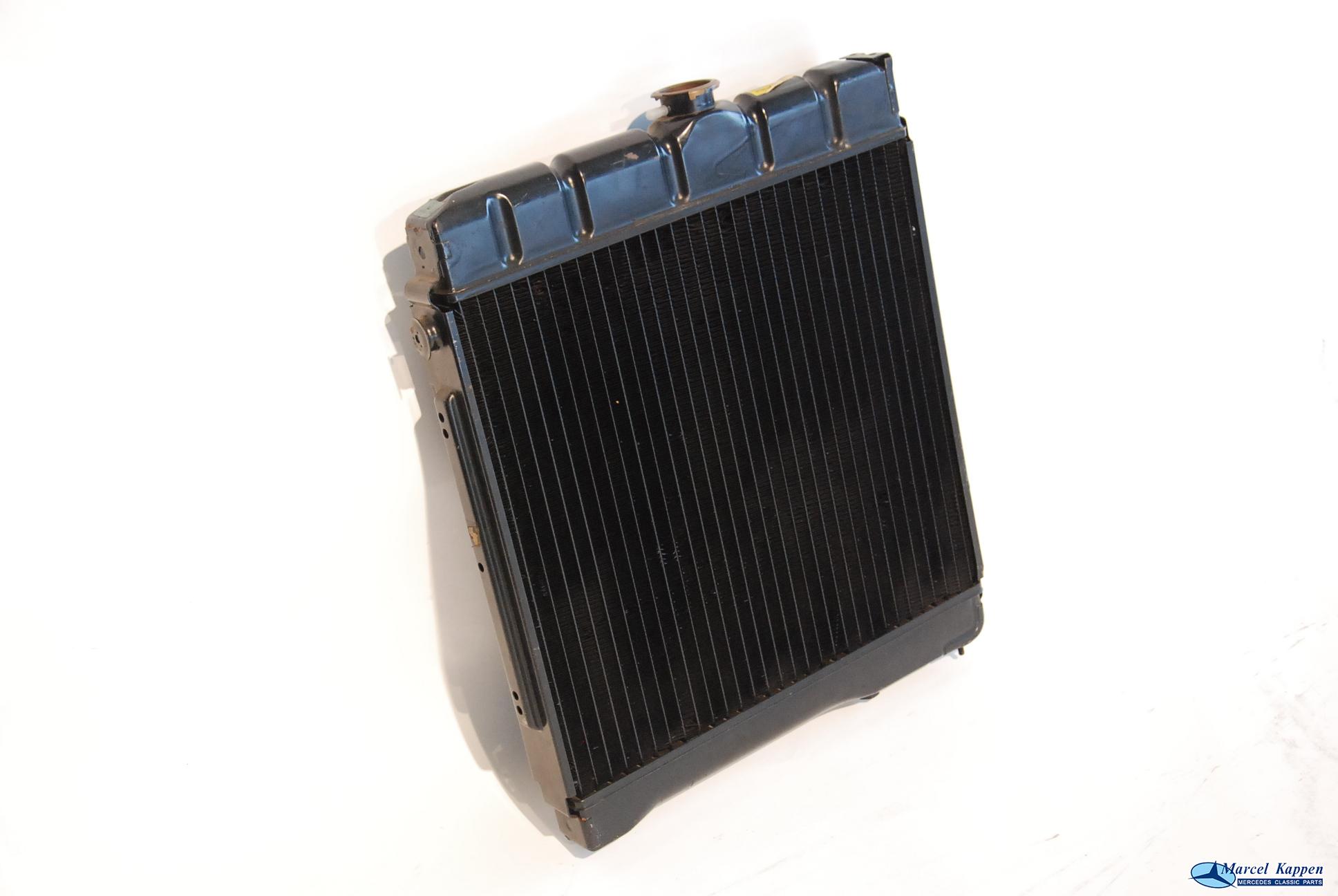 Radiateur schakelbak oliekoelerbevestiging boven en onder W114/115 v.nr. 1145010201 NOS ruilartikel – Bild 2
