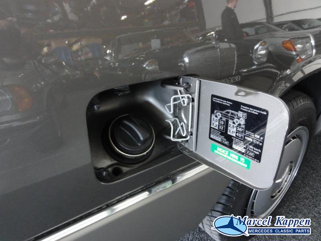 Mercedes 230TE 09-1992 15.400km - Image 12