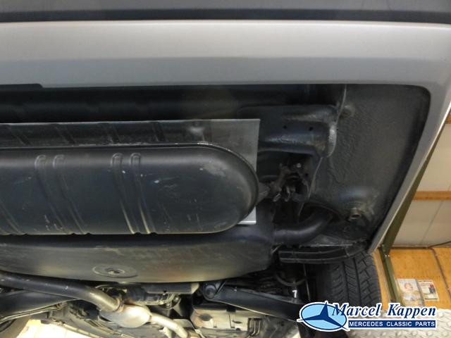 Mercedes 230TE 09-1992 15.400km - Image 52