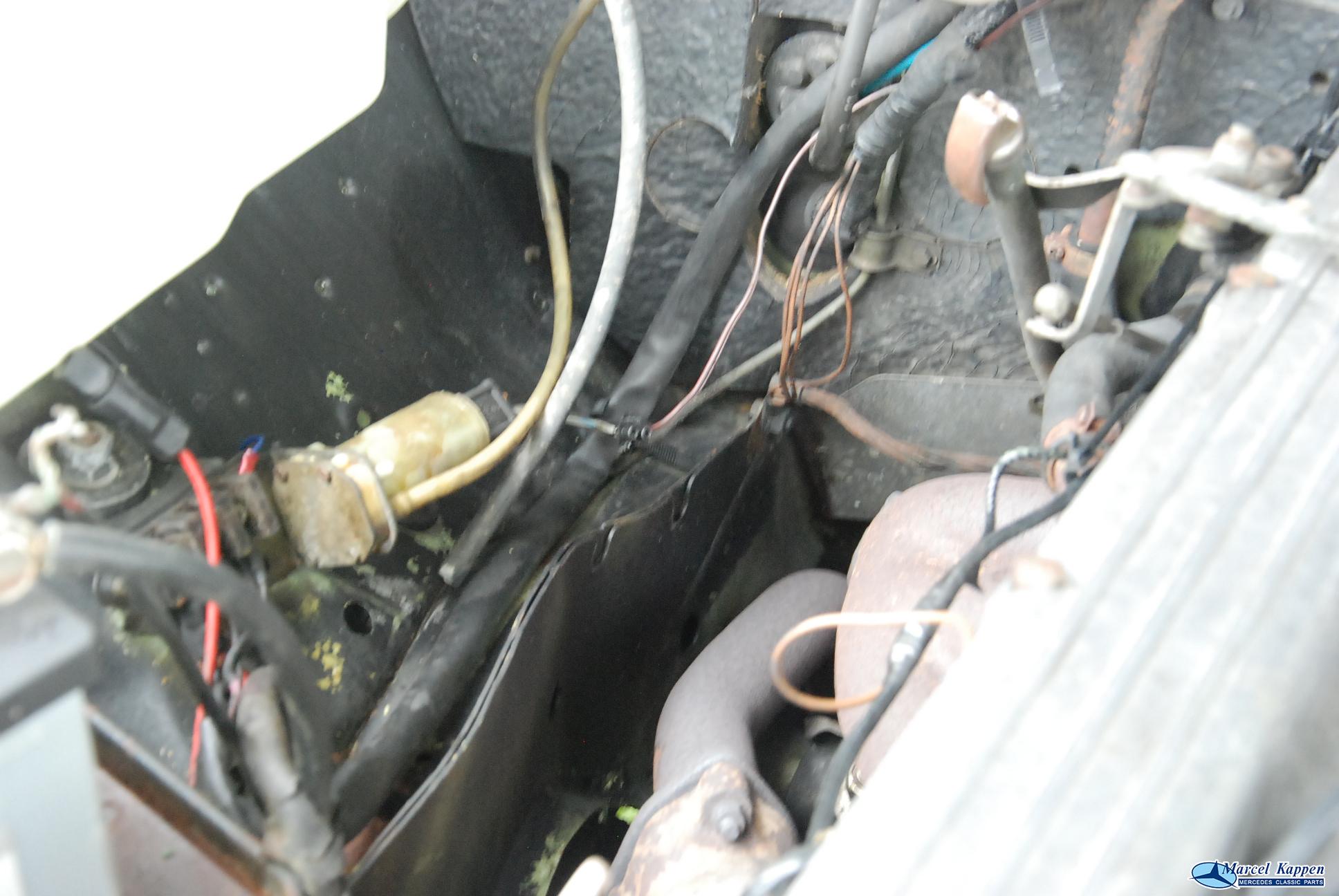 Mercedes 280CE 04-1974 63.250km - Image 33