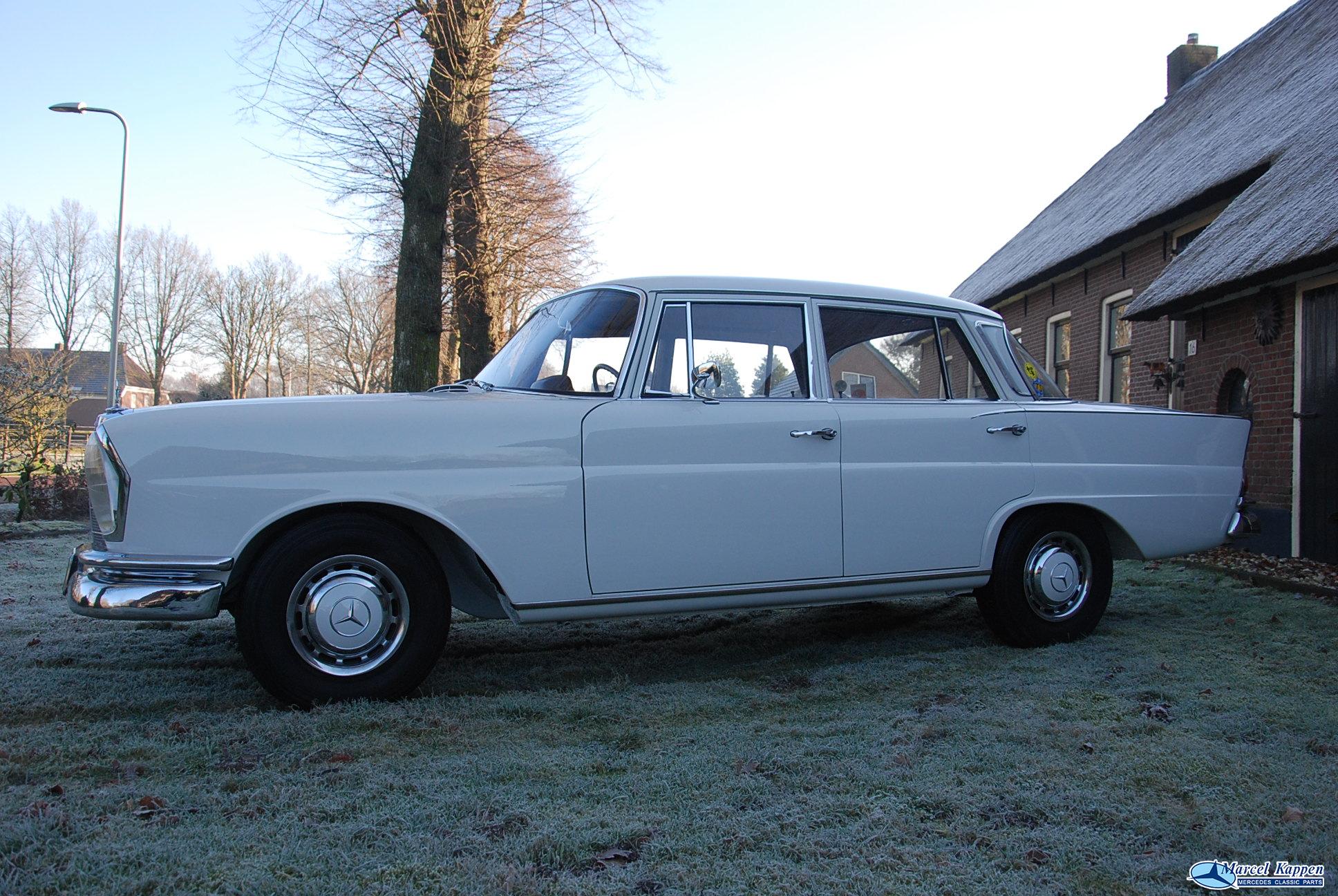 Mercedes 220SEb W111014 1964 55.128km