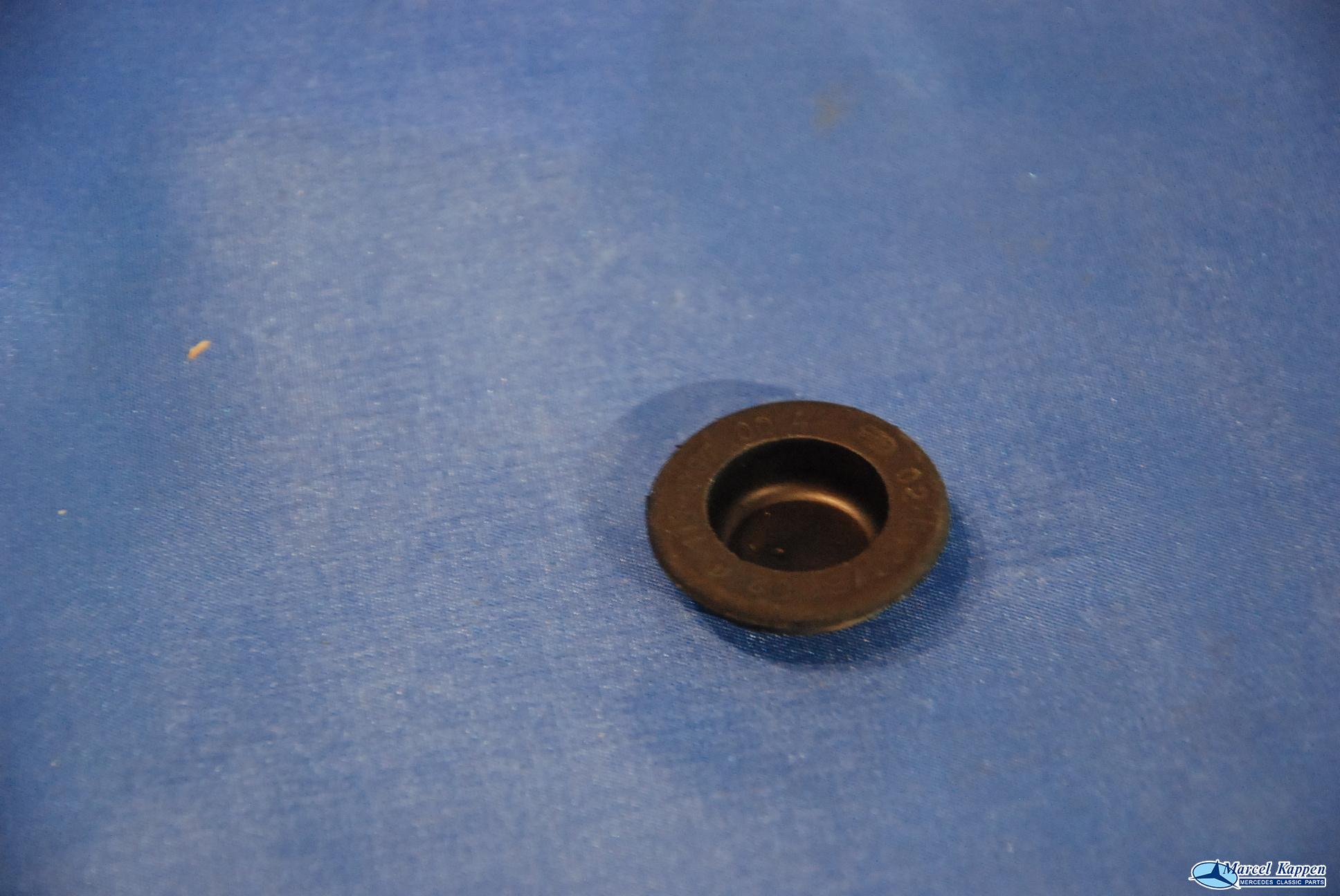 Rubber stop 20mm gat diameter v.nr. 1139870044