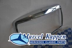 Grillmantel origineel W114 2e serie vanaf 07-1973 v.nr. 1158880615 NOS