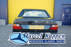 Alternative view of Mercedes 260E, 1989, 60.700 km